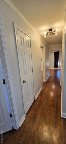 19189 Berden Street, Detroit, MI 48236