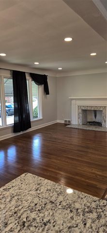 19189 Berden Street, Detroit, MI 48236