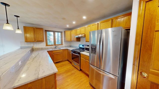 95 Pleasant 0, Watertown, MA 02472