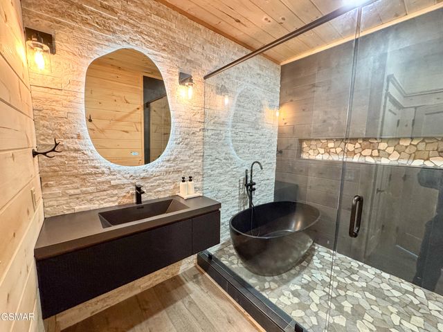 2338 Willow Lane, Sevierville, TN 37862