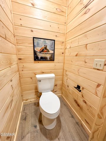 2338 Willow Lane, Sevierville, TN 37862