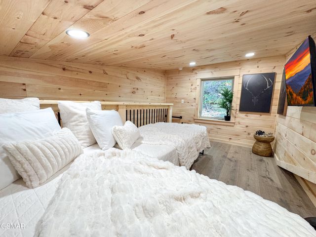 2338 Willow Lane, Sevierville, TN 37862