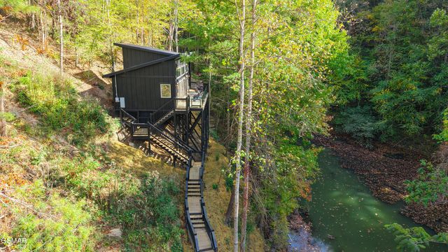 2338 Willow Lane, Sevierville, TN 37862