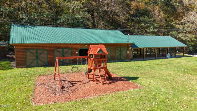 2338 Willow Lane, Sevierville, TN 37862