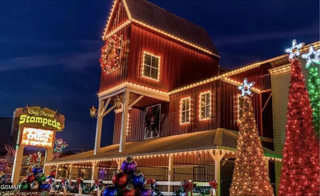 2338 Willow Lane, Sevierville, TN 37862