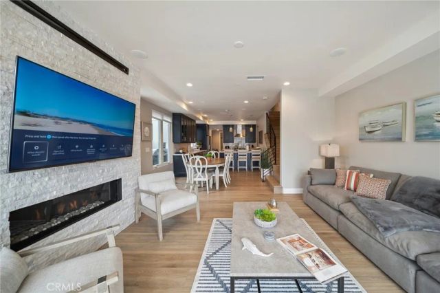 506 Clubhouse Avenue, Newport Beach, CA 92663