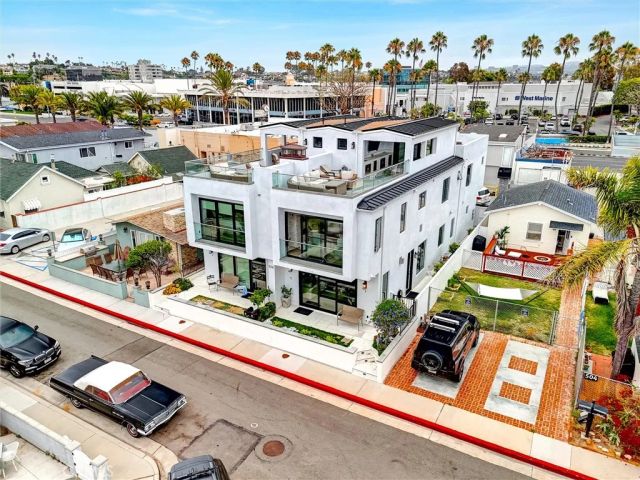 506 Clubhouse Avenue, Newport Beach, CA 92663