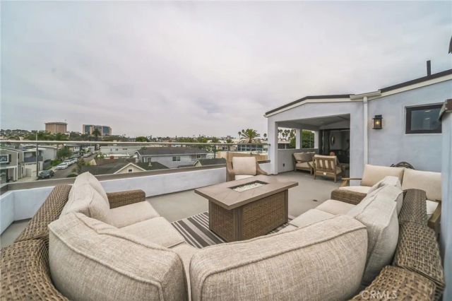 506 Clubhouse Avenue, Newport Beach, CA 92663