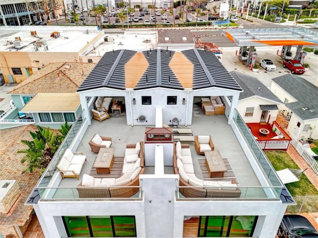 506 Clubhouse Avenue, Newport Beach, CA 92663