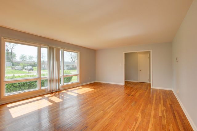 1718 Clarence Dr, Hopkinsville, KY 42240