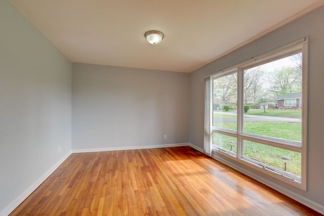 1718 Clarence Dr, Hopkinsville, KY 42240