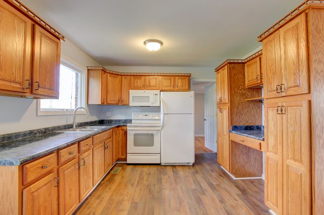 1718 Clarence Dr, Hopkinsville, KY 42240