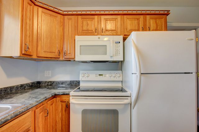 1718 Clarence Dr, Hopkinsville, KY 42240