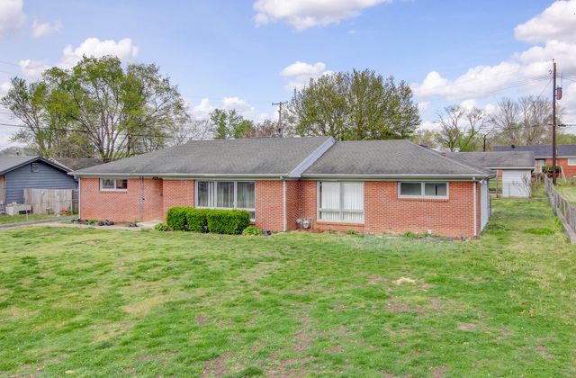 1718 Clarence Dr, Hopkinsville, KY 42240