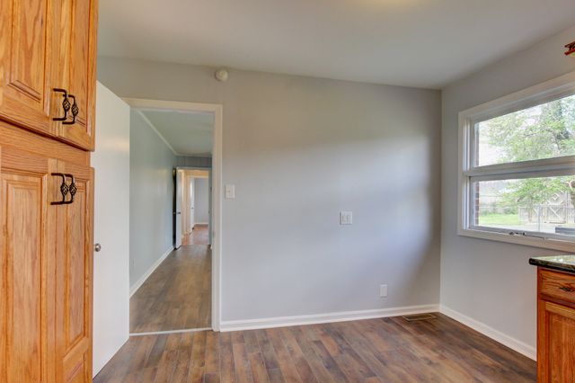 1718 Clarence Dr, Hopkinsville, KY 42240