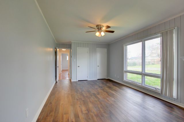 1718 Clarence Dr, Hopkinsville, KY 42240