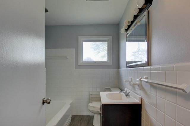 1718 Clarence Dr, Hopkinsville, KY 42240