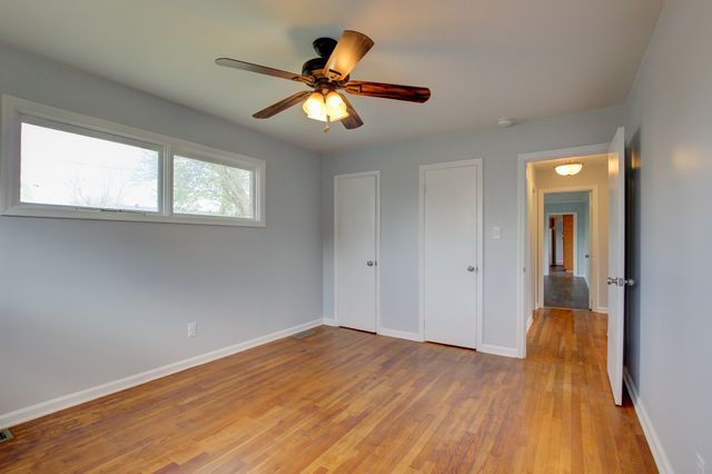 1718 Clarence Dr, Hopkinsville, KY 42240