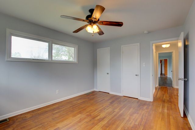 1718 Clarence Dr, Hopkinsville, KY 42240