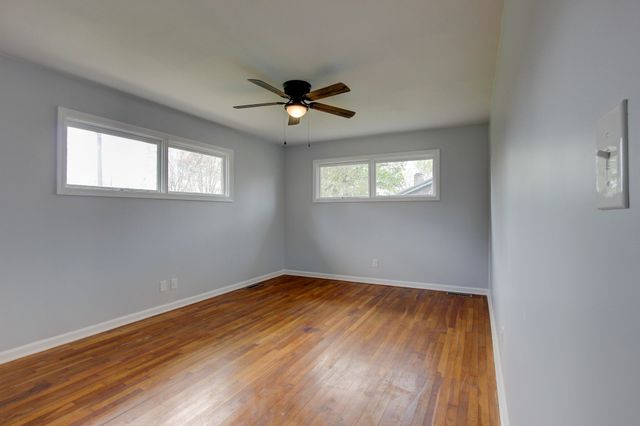 1718 Clarence Dr, Hopkinsville, KY 42240