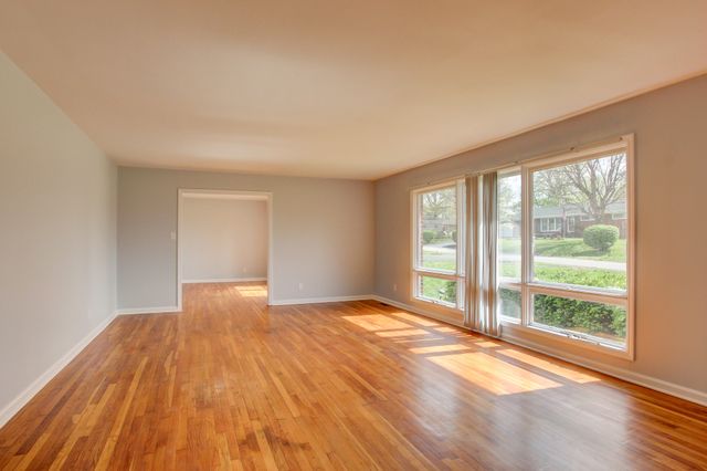 1718 Clarence Dr, Hopkinsville, KY 42240