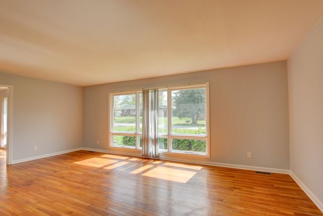 1718 Clarence Dr, Hopkinsville, KY 42240