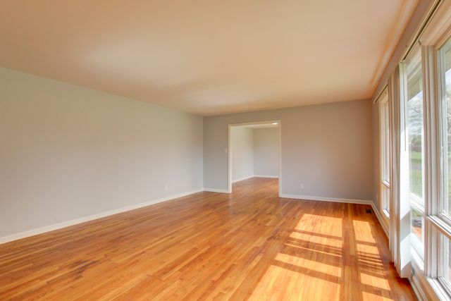 1718 Clarence Dr, Hopkinsville, KY 42240