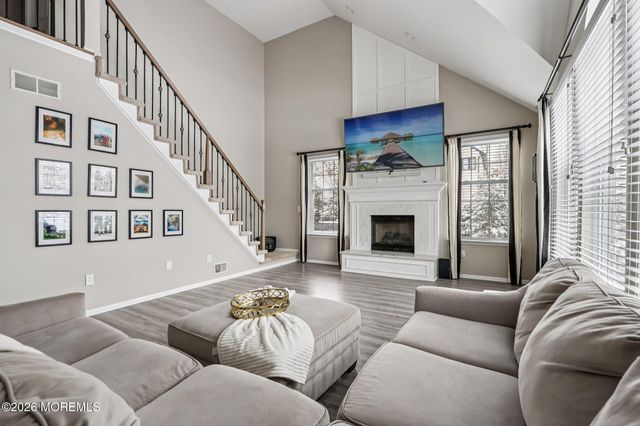 9 Winners Circle, Manalapan, NJ 07726