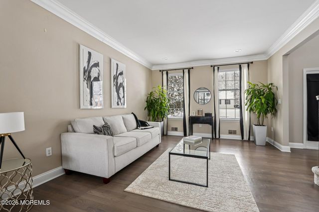 9 Winners Circle, Manalapan, NJ 07726