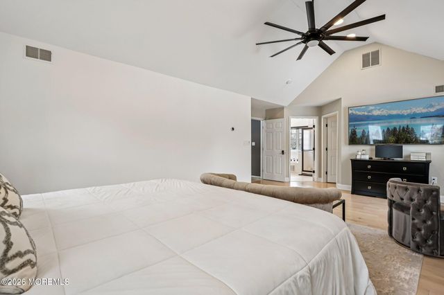 9 Winners Circle, Manalapan, NJ 07726