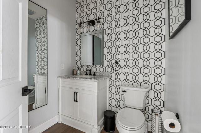 9 Winners Circle, Manalapan, NJ 07726