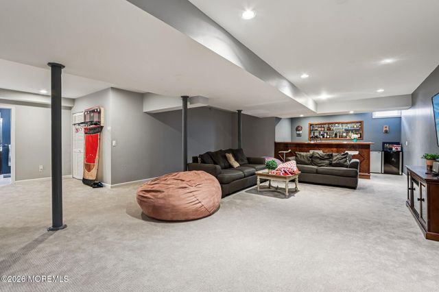 9 Winners Circle, Manalapan, NJ 07726