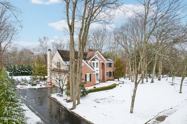 9 Winners Circle, Manalapan, NJ 07726