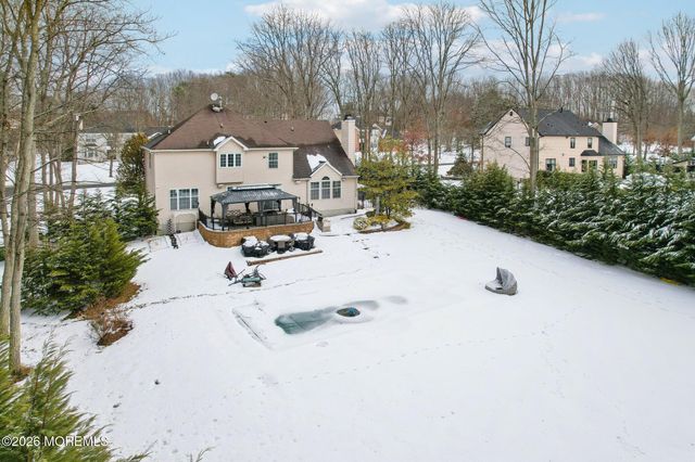 9 Winners Circle, Manalapan, NJ 07726