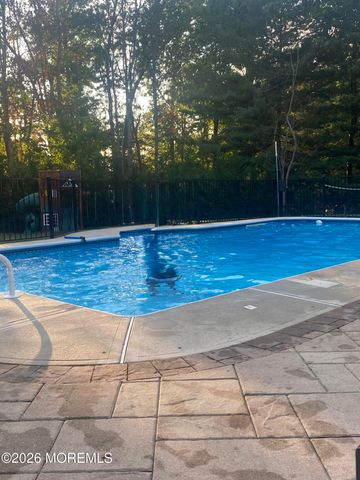 9 Winners Circle, Manalapan, NJ 07726