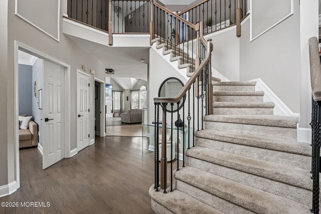 9 Winners Circle, Manalapan, NJ 07726