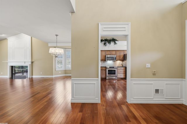 1368 Rock Valley Drive, Rochester, MI 48307