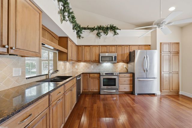 1368 Rock Valley Drive, Rochester, MI 48307