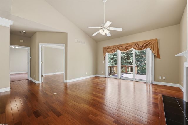 1368 Rock Valley Drive, Rochester, MI 48307