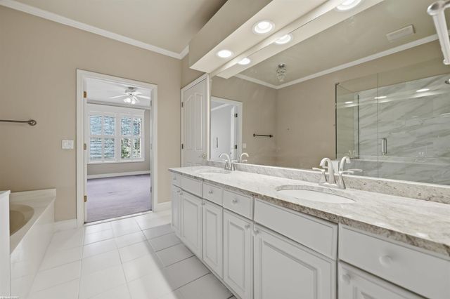 1368 Rock Valley Drive, Rochester, MI 48307