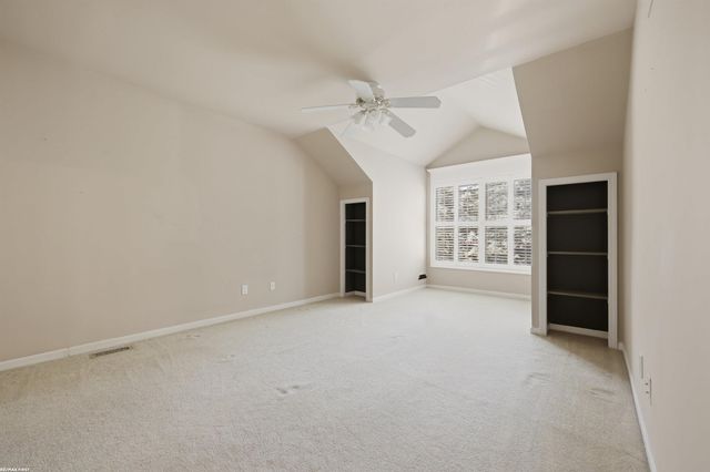 1368 Rock Valley Drive, Rochester, MI 48307