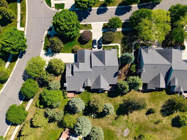 1368 Rock Valley Drive, Rochester, MI 48307