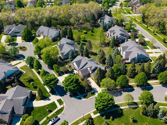 1368 Rock Valley Drive, Rochester, MI 48307