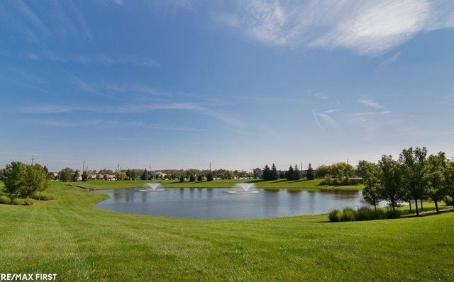 1368 Rock Valley Drive, Rochester, MI 48307