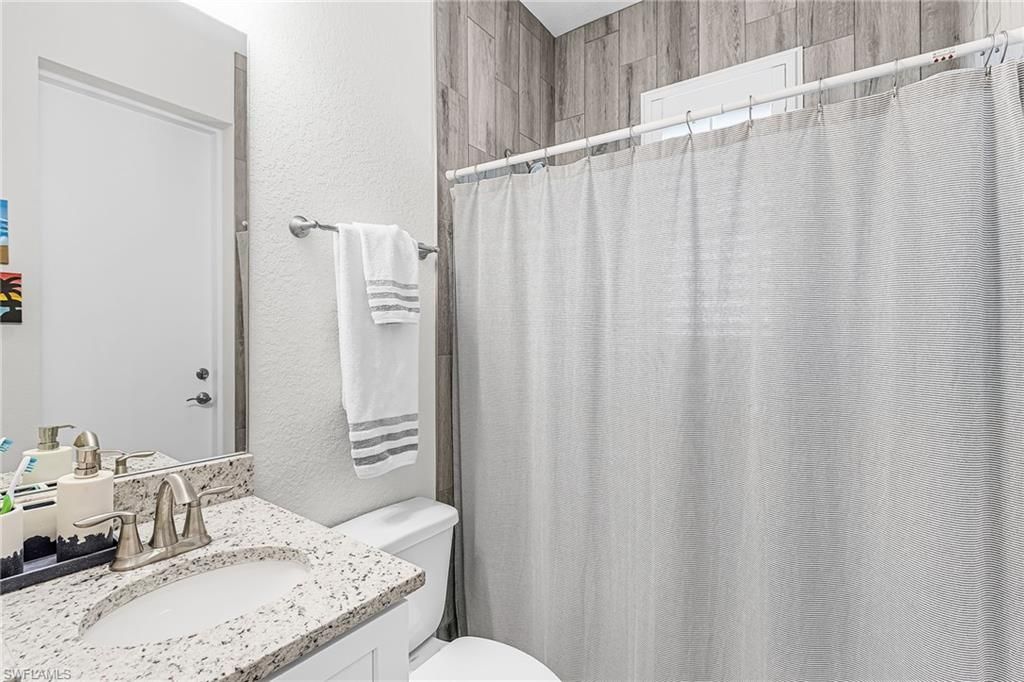 Image 15 of property listing at 3306 SW 3rd TER, Cape Coral, FL 33991