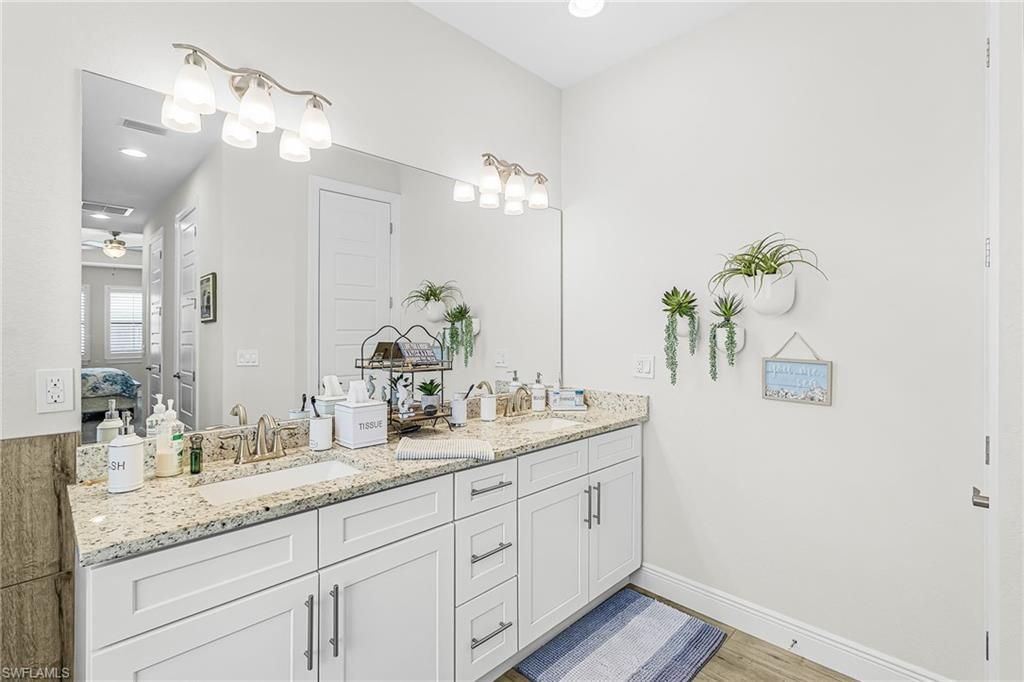 Image 18 of property listing at 3306 SW 3rd TER, Cape Coral, FL 33991