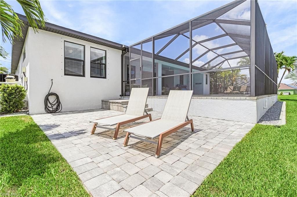 Image 23 of property listing at 3306 SW 3rd TER, Cape Coral, FL 33991