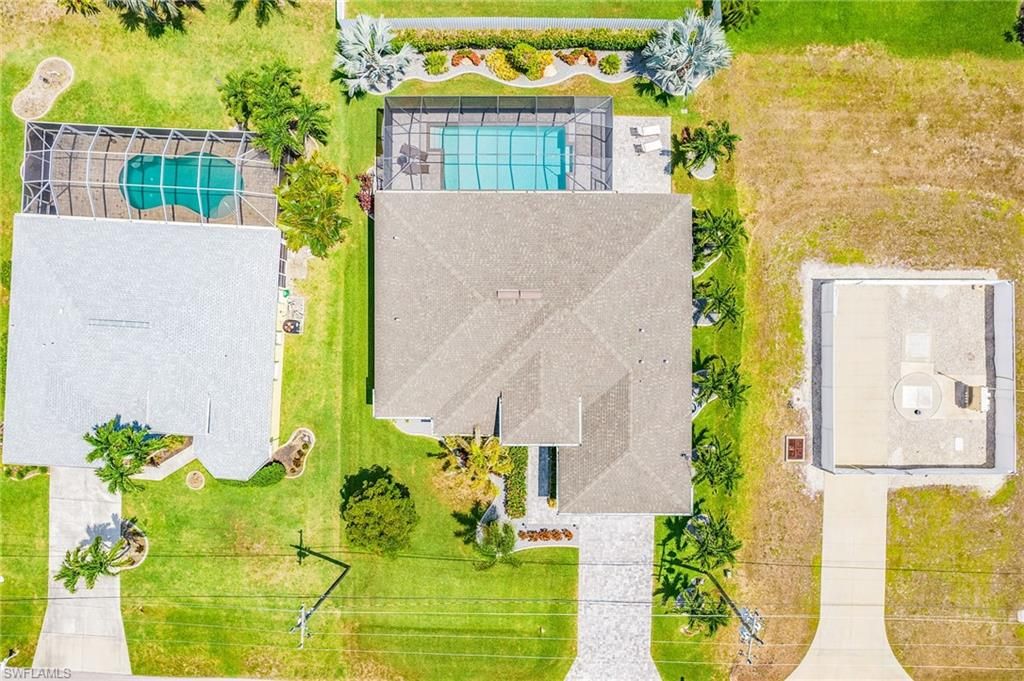 Image 24 of property listing at 3306 SW 3rd TER, Cape Coral, FL 33991