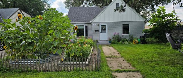 5413 Hampshire Avenue N, Crystal, MN 55428