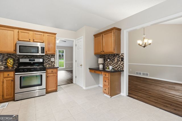 13 Finch Court SE, Acworth, GA 30102